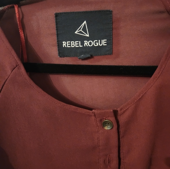 blouse - Picture 2 of 2